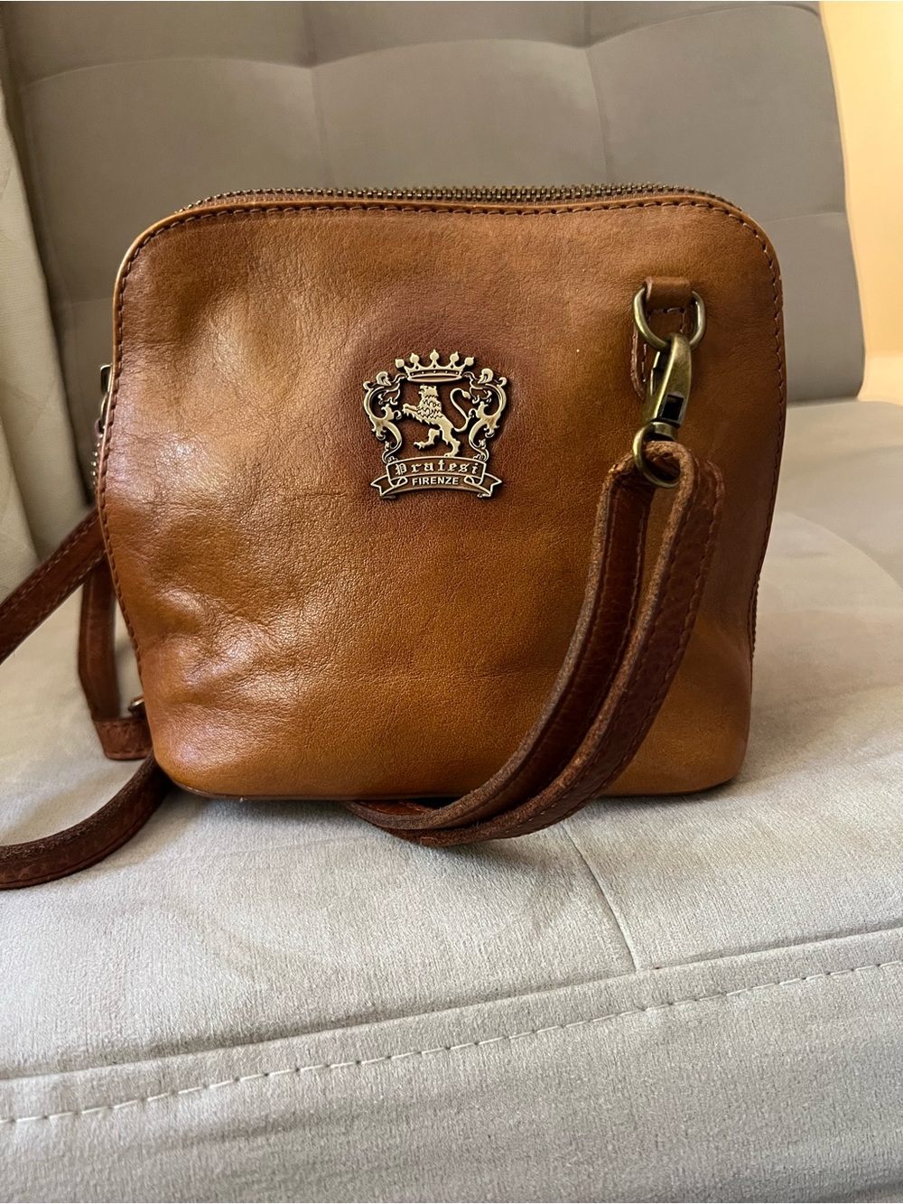 Pratesi Firenze Brown Leather Crossbody with Crest Detail